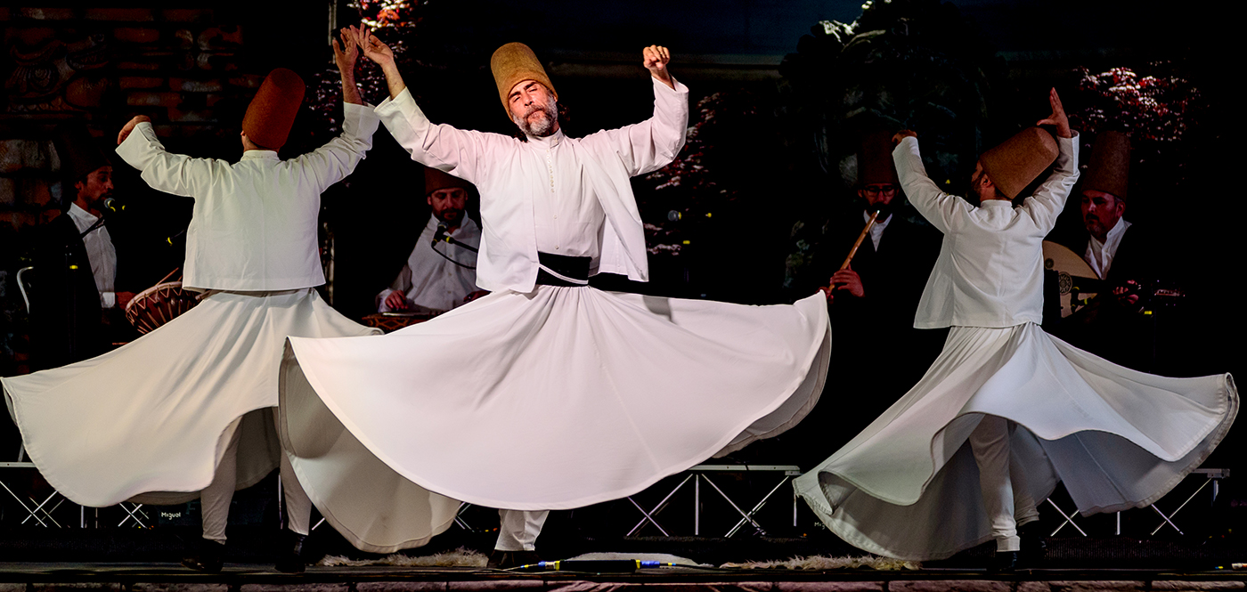 Turkish whirling dancers_dreamstime_1400px